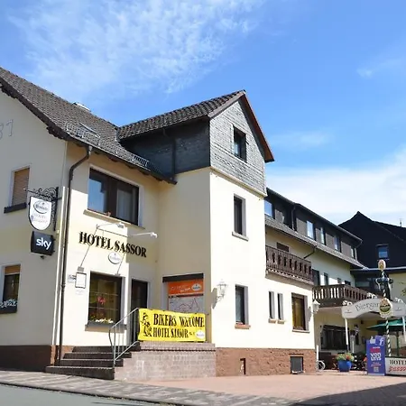 Hotel Sassor 2*